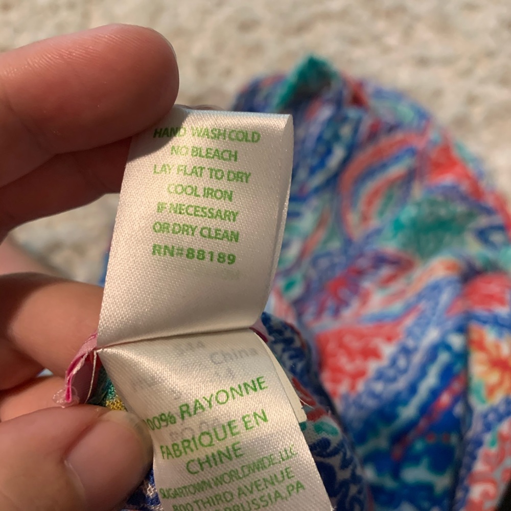 Lilly Pulitzer Riley Infinity Scarf - Picture 4 of 7